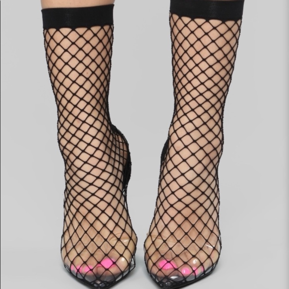 Fishnet Heel - Picture 3 of 4
